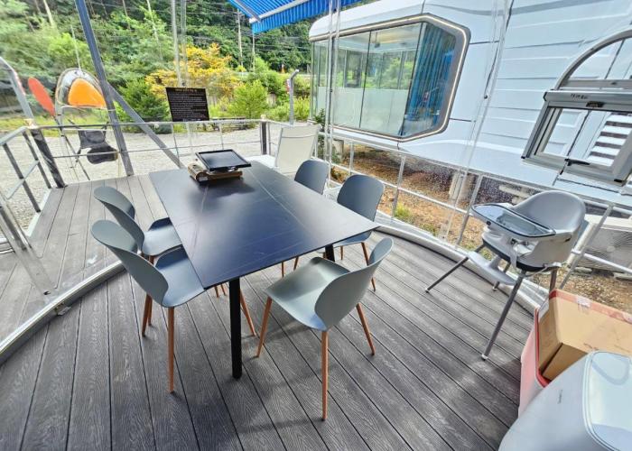 Galaxy X Hotel Type Caravan Glamping & Pension