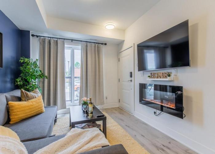 Niagara Luxe Suite, 4min to Falls With Fireplace, Ping Pong