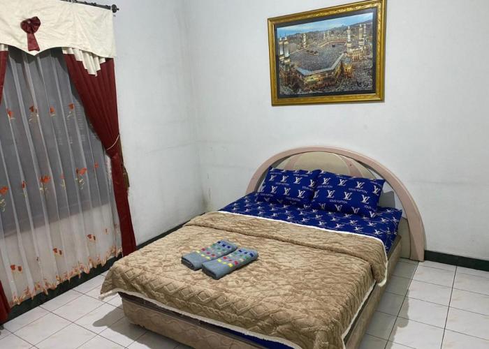 Moza House Near Alun-Alun Wonosobo