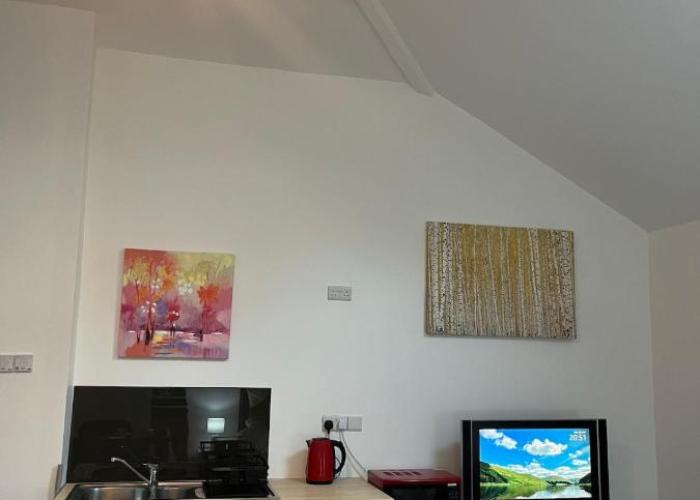 Beautiful Studio apartment in Beaufort Village on Local Link Bus Route
