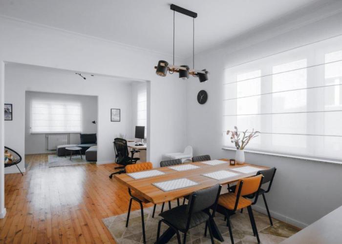 Luminous Central Retreat Spacious 2BD Apartment by Flat Mаnager
