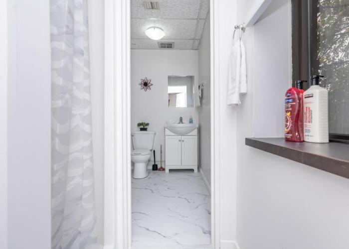 Studio King Bed Apartment - Close to Chinatown