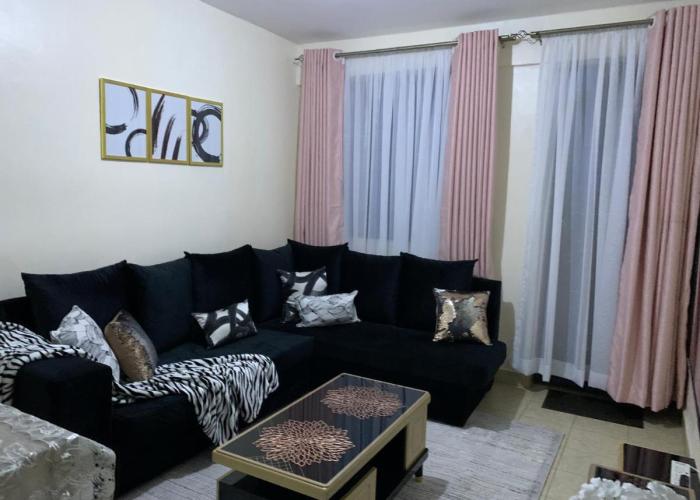 The Trendy Terrace, Kamakis
