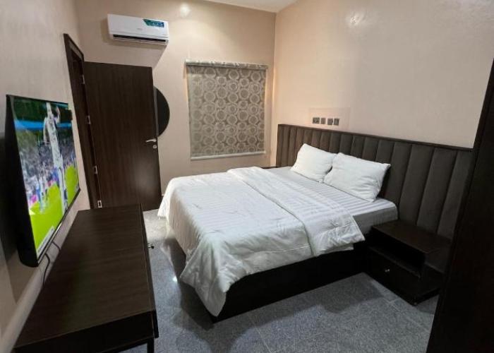 Cozy Quarters 1 Bedroom