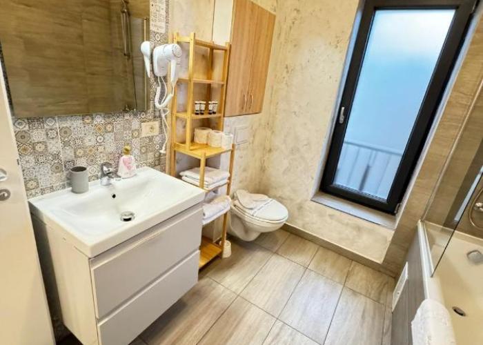 Premier Luxury Lipatti by Glam Apartments