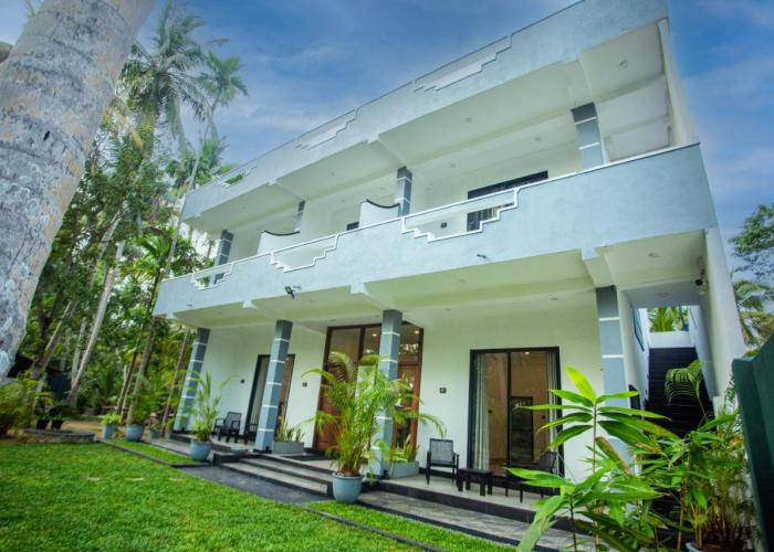 Monarcho Villa
