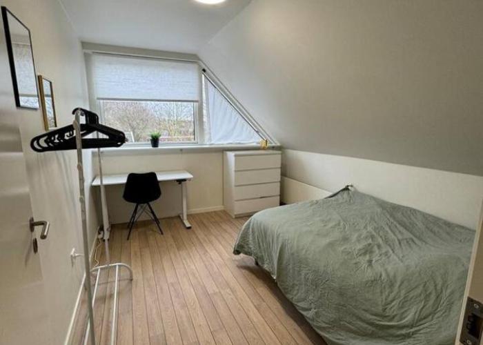 Charming house for 11 persons in Odense with Luxury Rooftop Deck & Free Parking