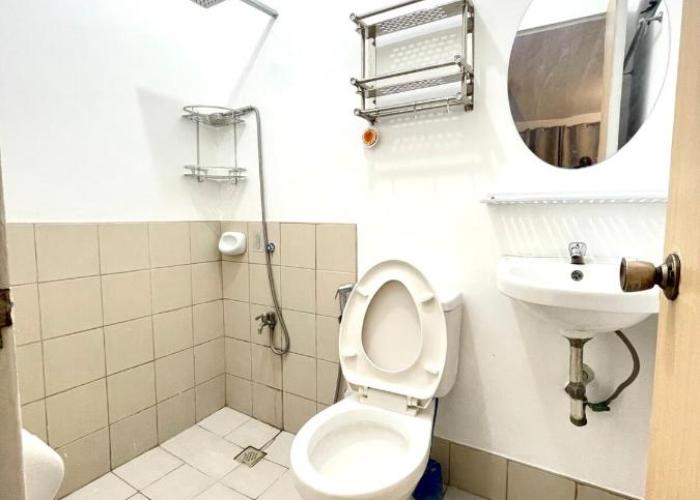 Cute 2 room House with pool access