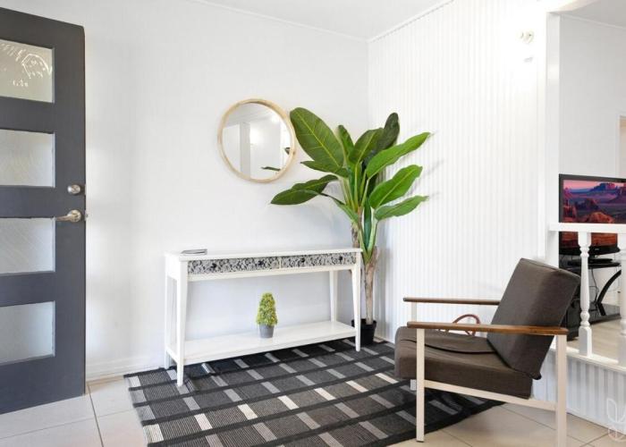 Beach vibes in Cooee Bay with high-speed internet