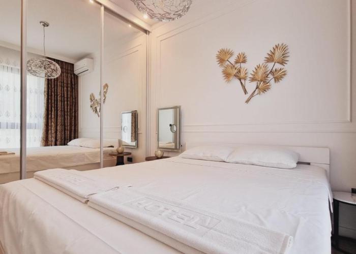 White Pearl, Casa Al Mare