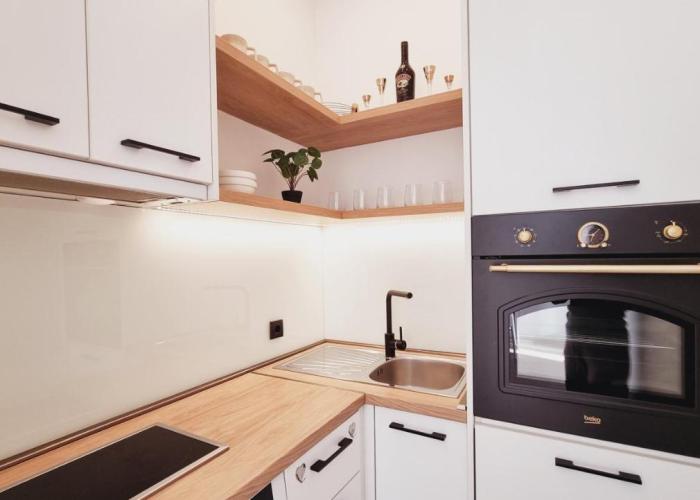 White Pearl, Casa Al Mare