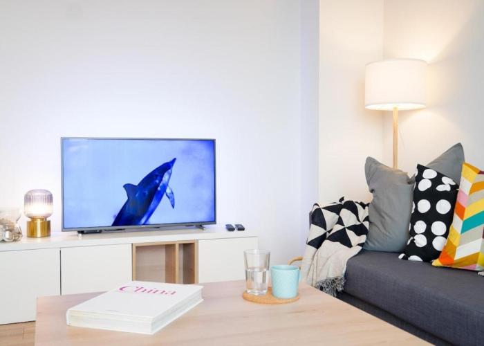 Scandinavian Airy APT in Business Area & Airport