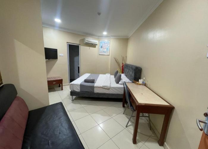 Radiant Heights Hotel by KK Inn