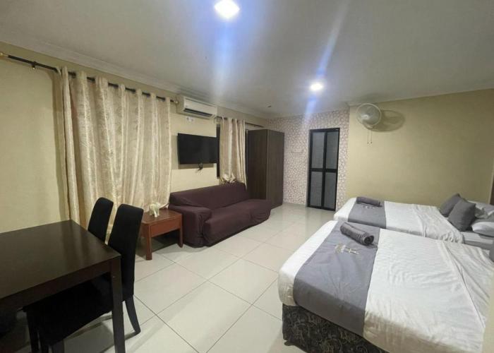 Radiant Heights Hotel by KK Inn