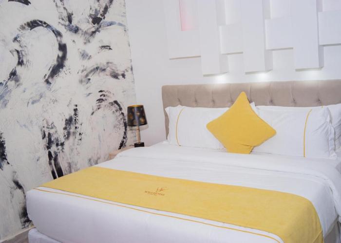 Wils Hotel Supreme