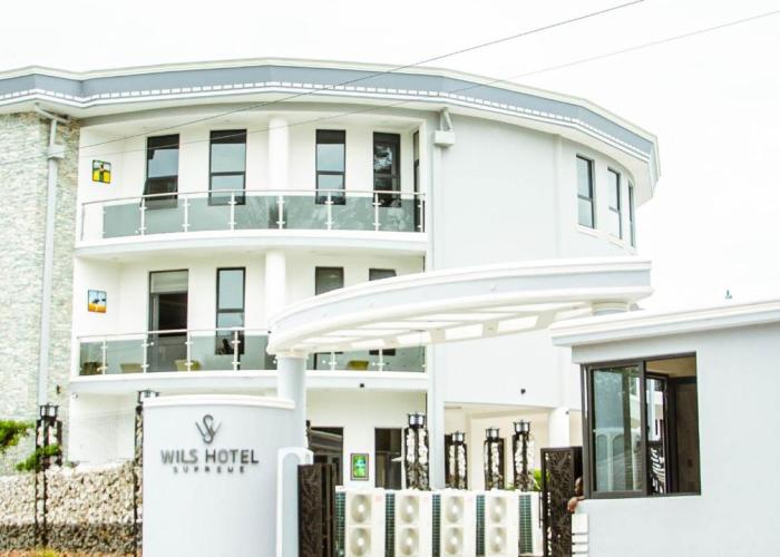 Wils Hotel Supreme