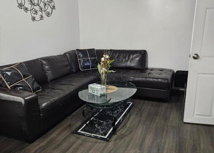 Queen bedroom