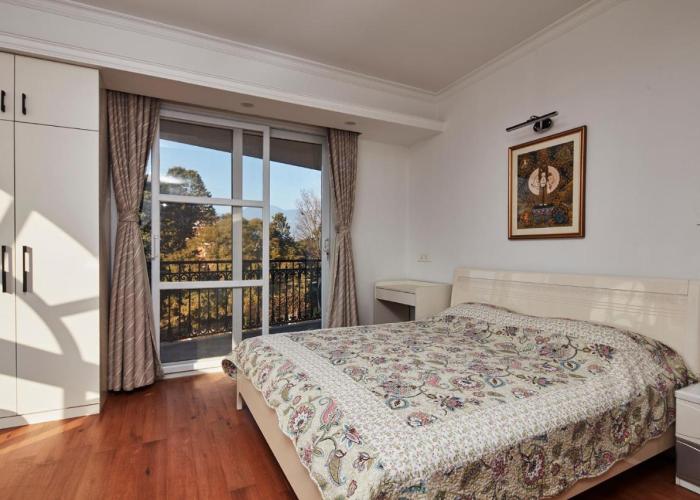 Luminous Apartments & Suites