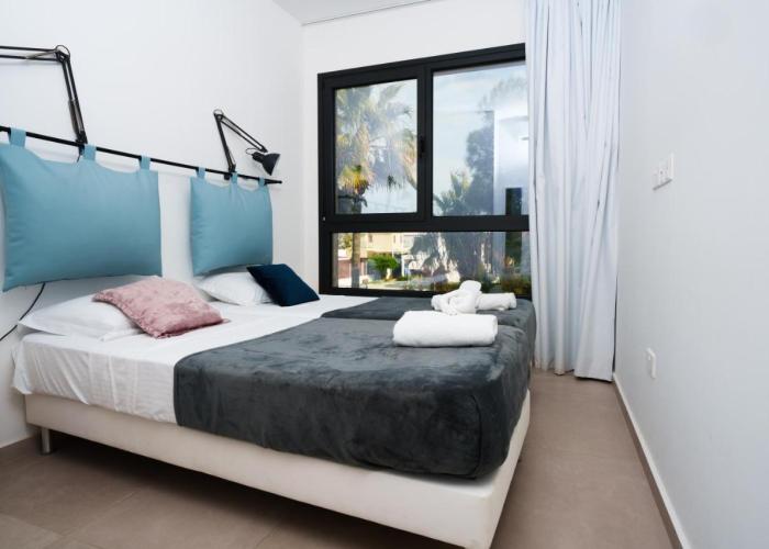 WealthyStays 2BR Retreat , 5Min Walk to Beach