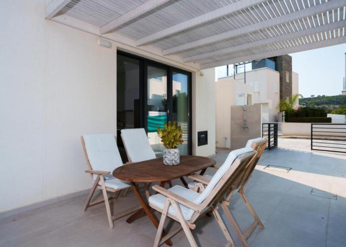 WealthyStays 2BR Retreat , 5Min Walk to Beach