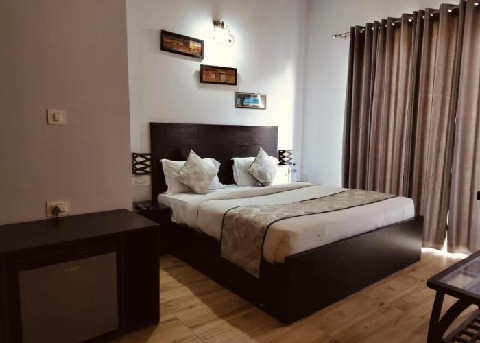 Ganret suites and resort