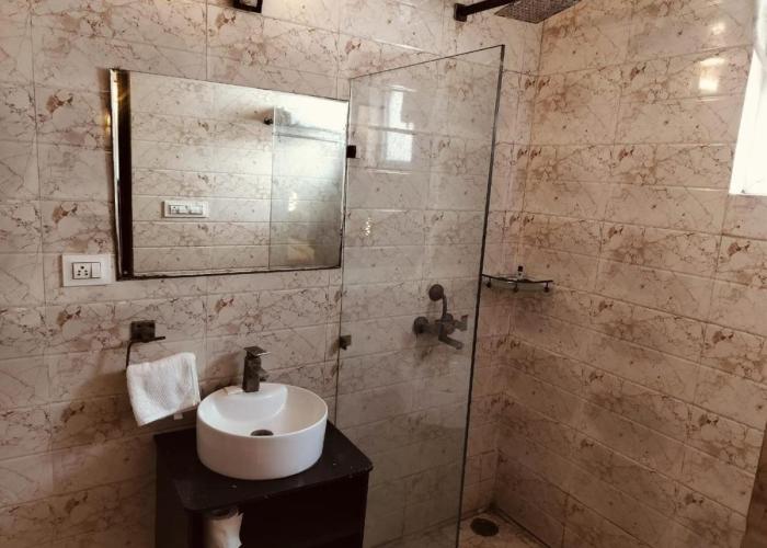 Ganret suites and resort