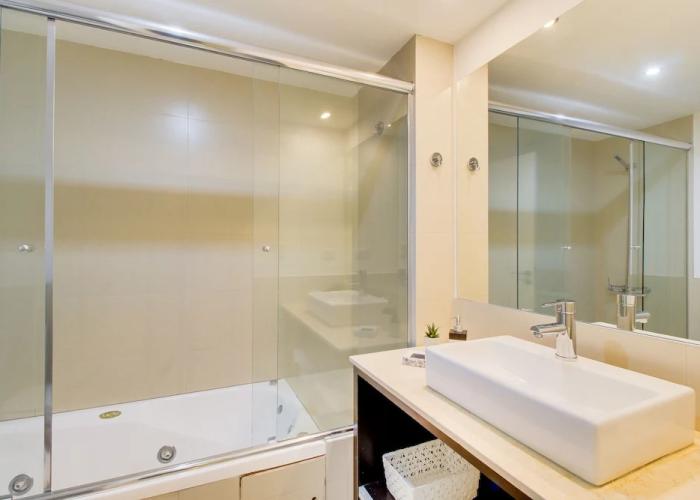 Oceana Suites Isabel