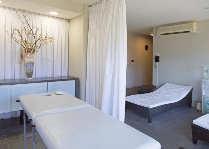 Oceana Suites Ocean Drive