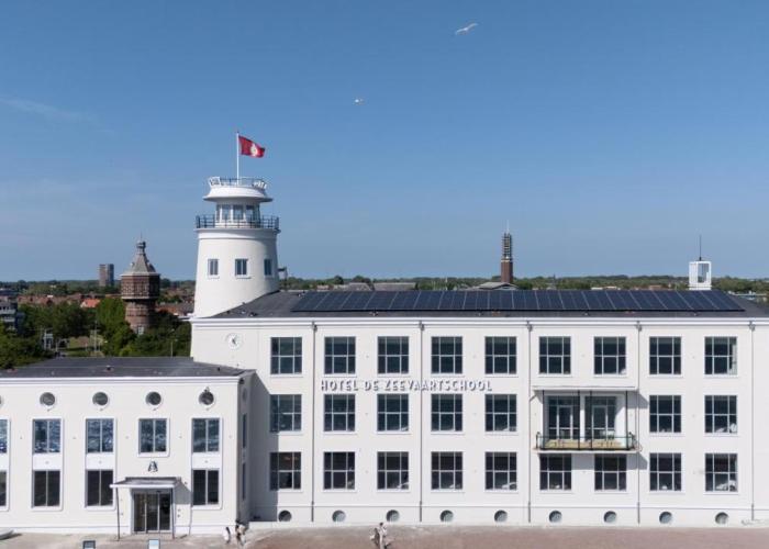 Hotel De Zeevaartschool