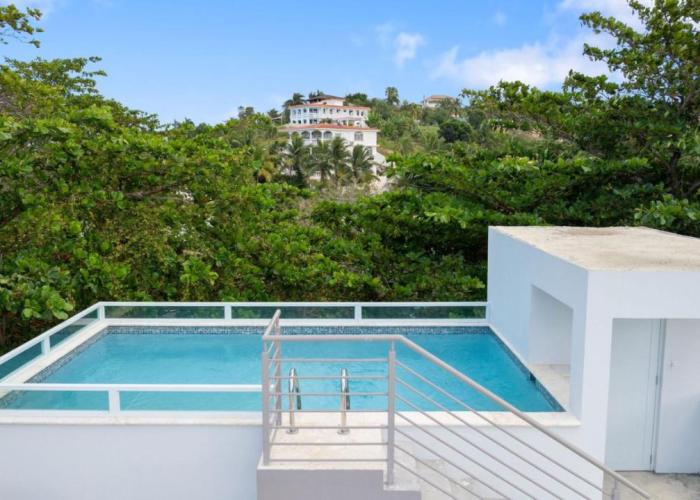 Casa Angelica Apt 202 steps to Sandy Beach