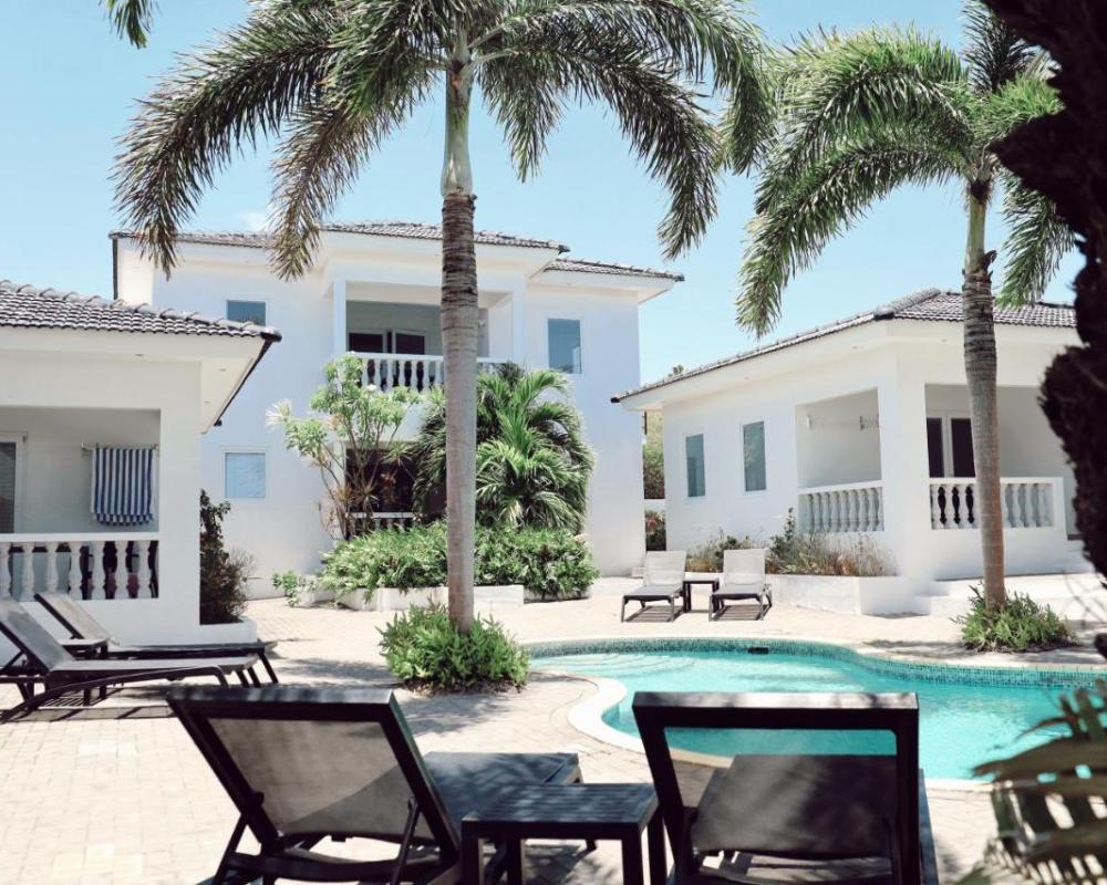 Palm Crest Curacao 151A