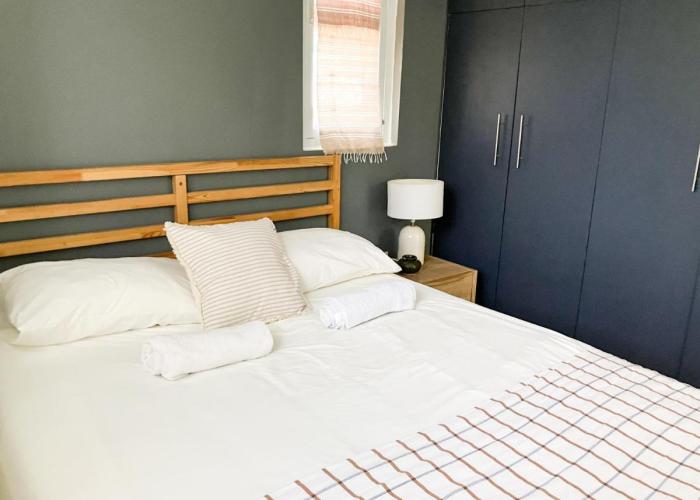 2BR Laid Back Apartment, near beach