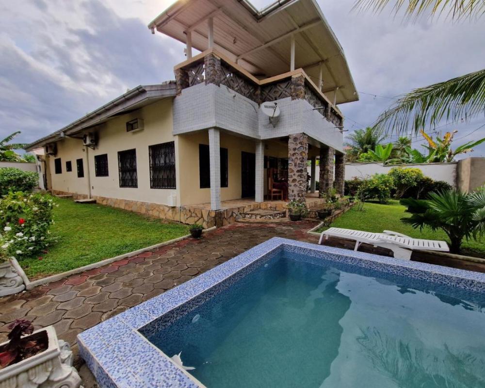 Exclusive Beach Villa with Pool by Casa