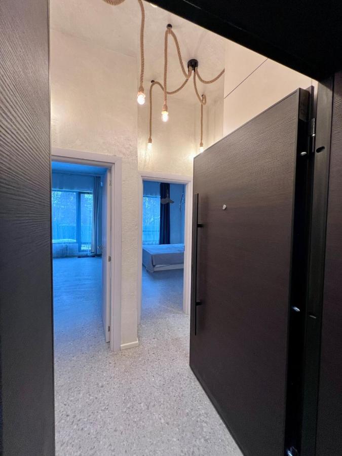фото Riverside 1BR Apartment