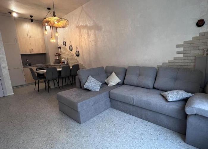 Riverside 1BR Apartment