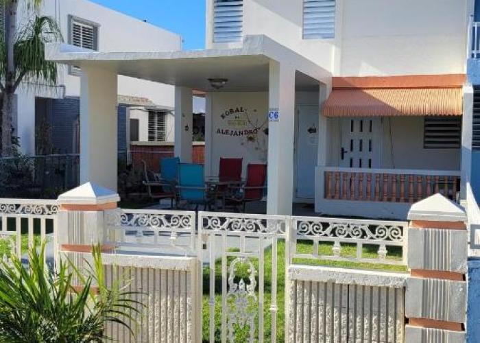 Koral de Alejandro Beach House- 3 Bedrooms House