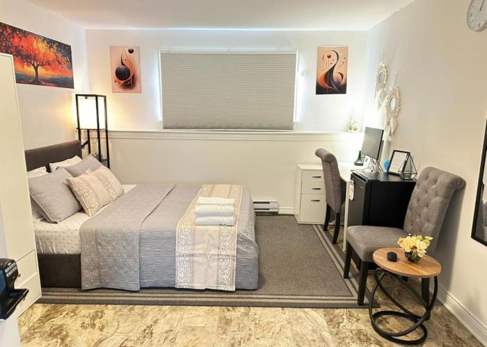 Kenneths Cozy Retreat - Saint John NB - 1BR - Wi-Fi - 4mins to Regional Hospital