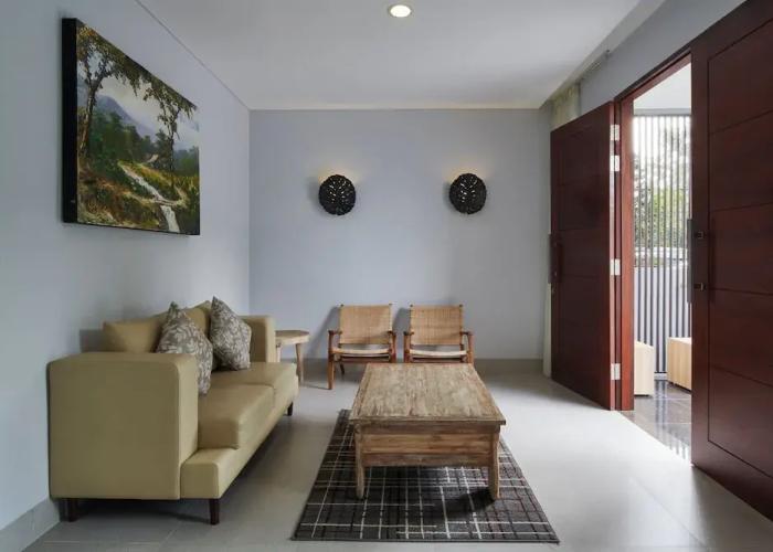 Atsuka Hill View 8BR Vila with Private Heated Pool