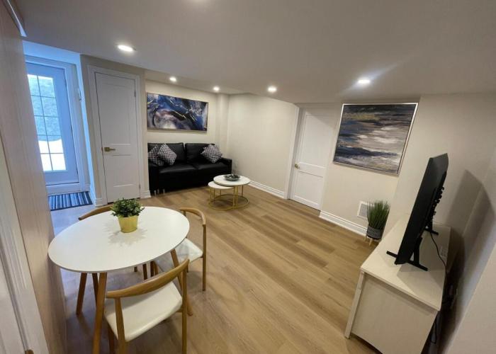 Stylish 2-Bedroom City Approved Basement Apartment