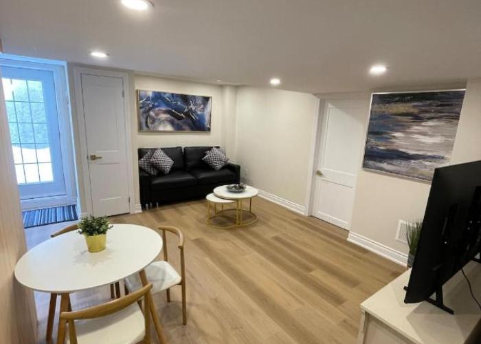 Stylish 2-Bedroom City Approved Basement Apartment