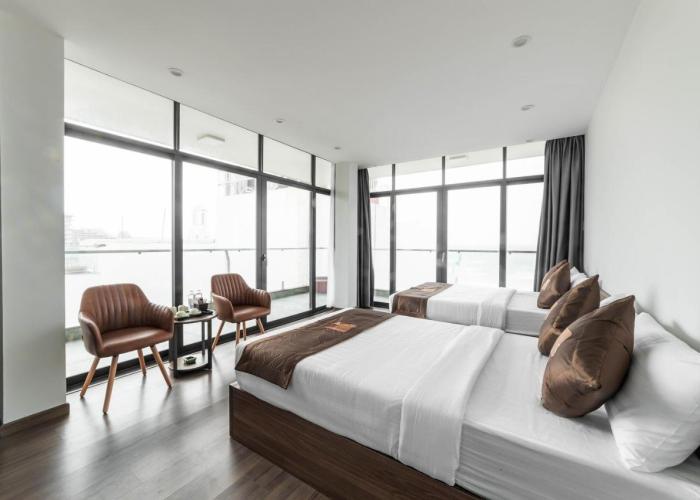 Villa Nguyên Căn 8 Phòng Ngủ View Biển