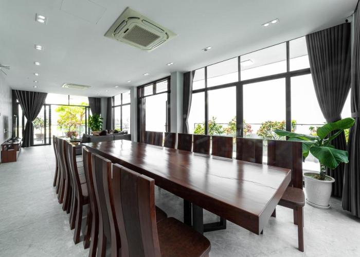 Villa Nguyên Căn 8 Phòng Ngủ View Biển