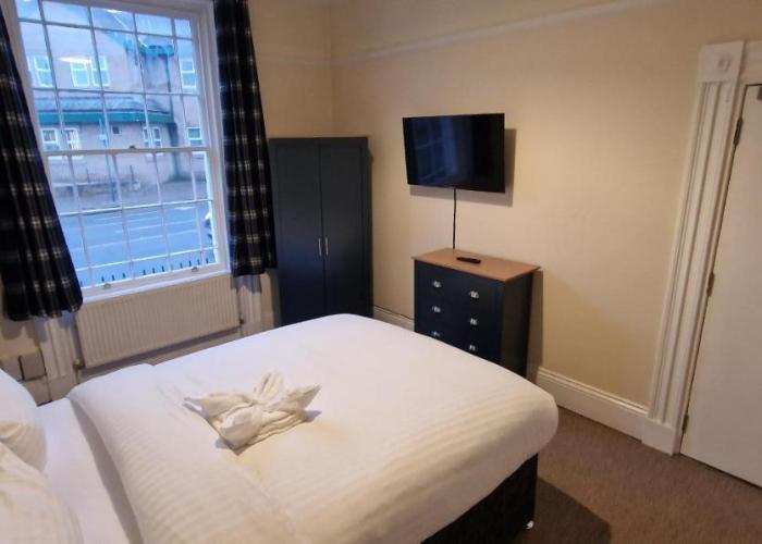 QUICK ROOMz WAKEFIELD