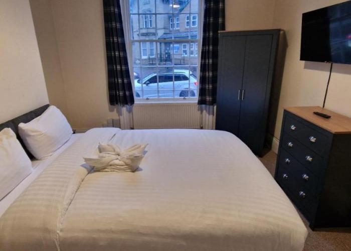 QUICK ROOMz WAKEFIELD