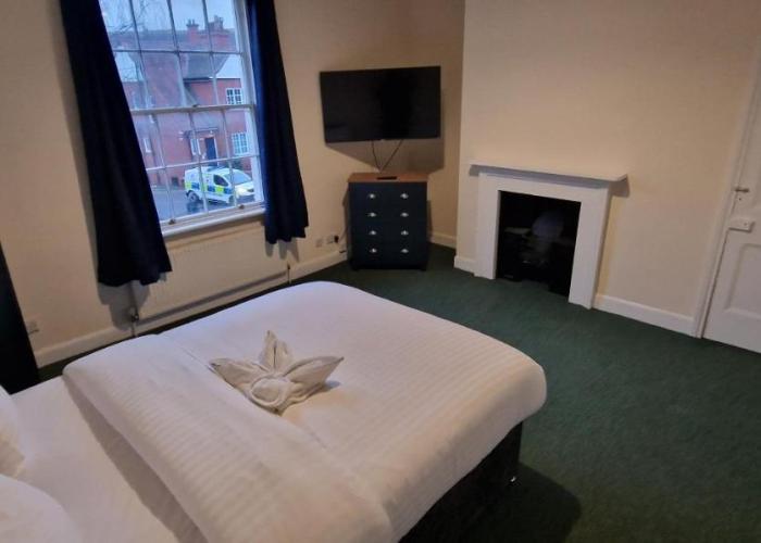 QUICK ROOMz WAKEFIELD