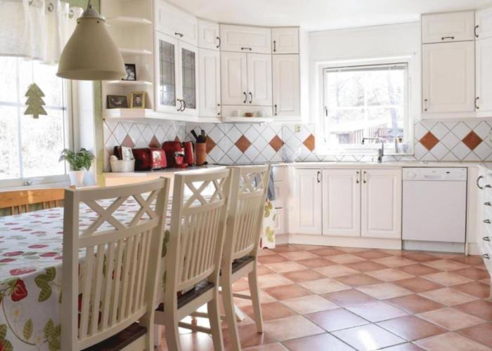 Villa Fridhem, lovely villa by the sea near Visby