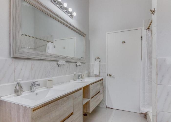 Charming 3BR Villa w Private Pool in Pelican Key