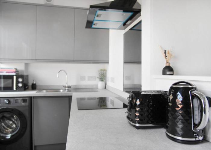 WhiskAwayStays - Field House - Apartment 2