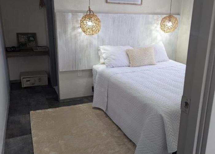 Apt with complimentary ride to airport - Altun Ha Unit Ladyville Airport BELIZE CITY
