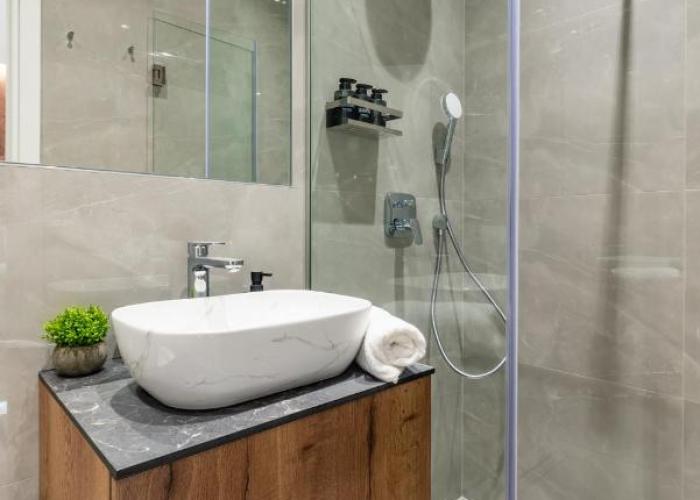 Suite Stay at 4 Apartment & Rooms